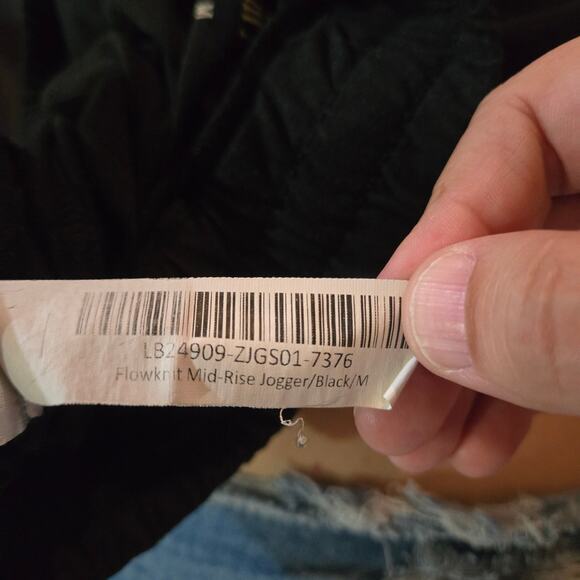 Quince Flowknit Black Jogger Pants Women’s M Mid Rise Drawstring Pockets - Picture 5 of 7